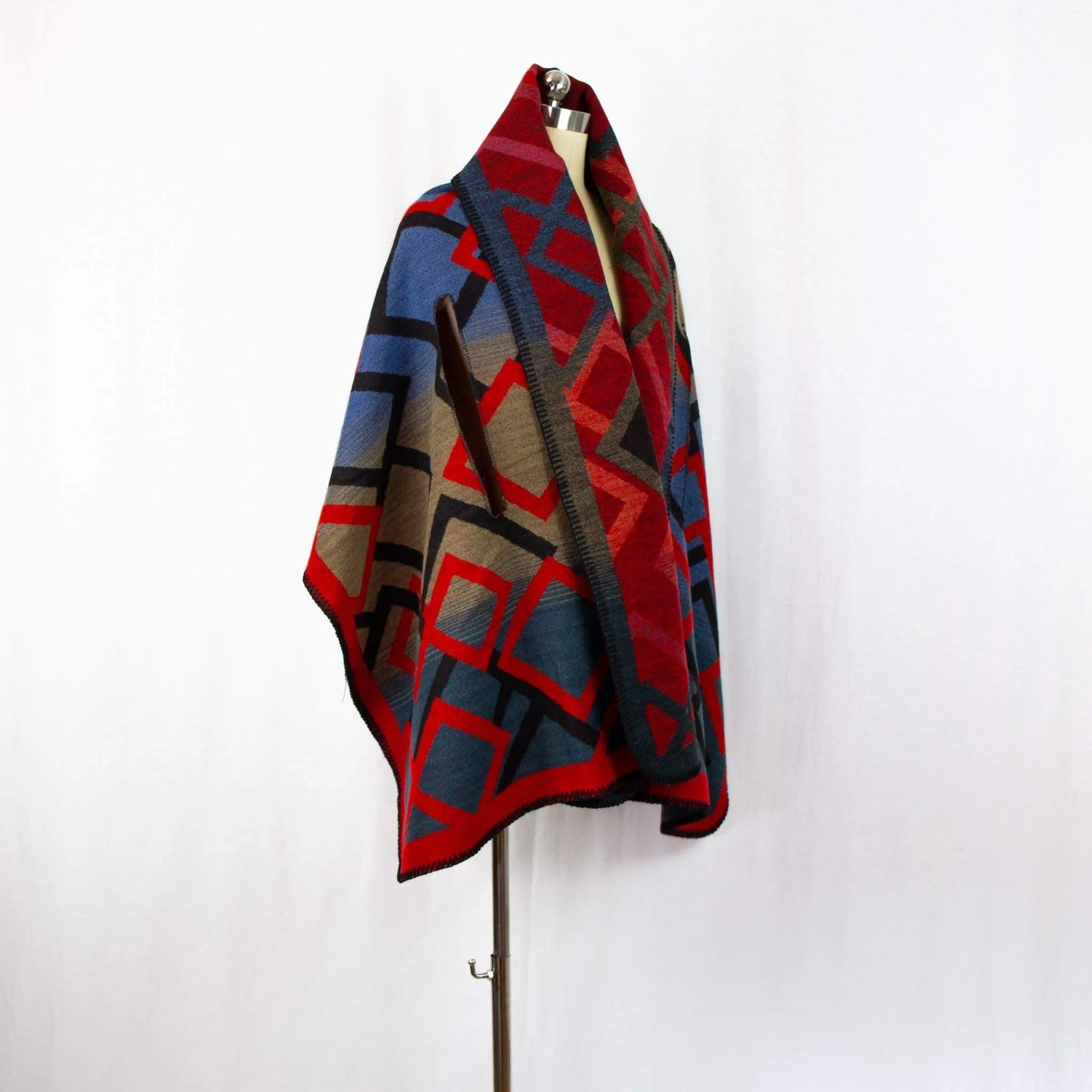 Poncho Datura - Image 17